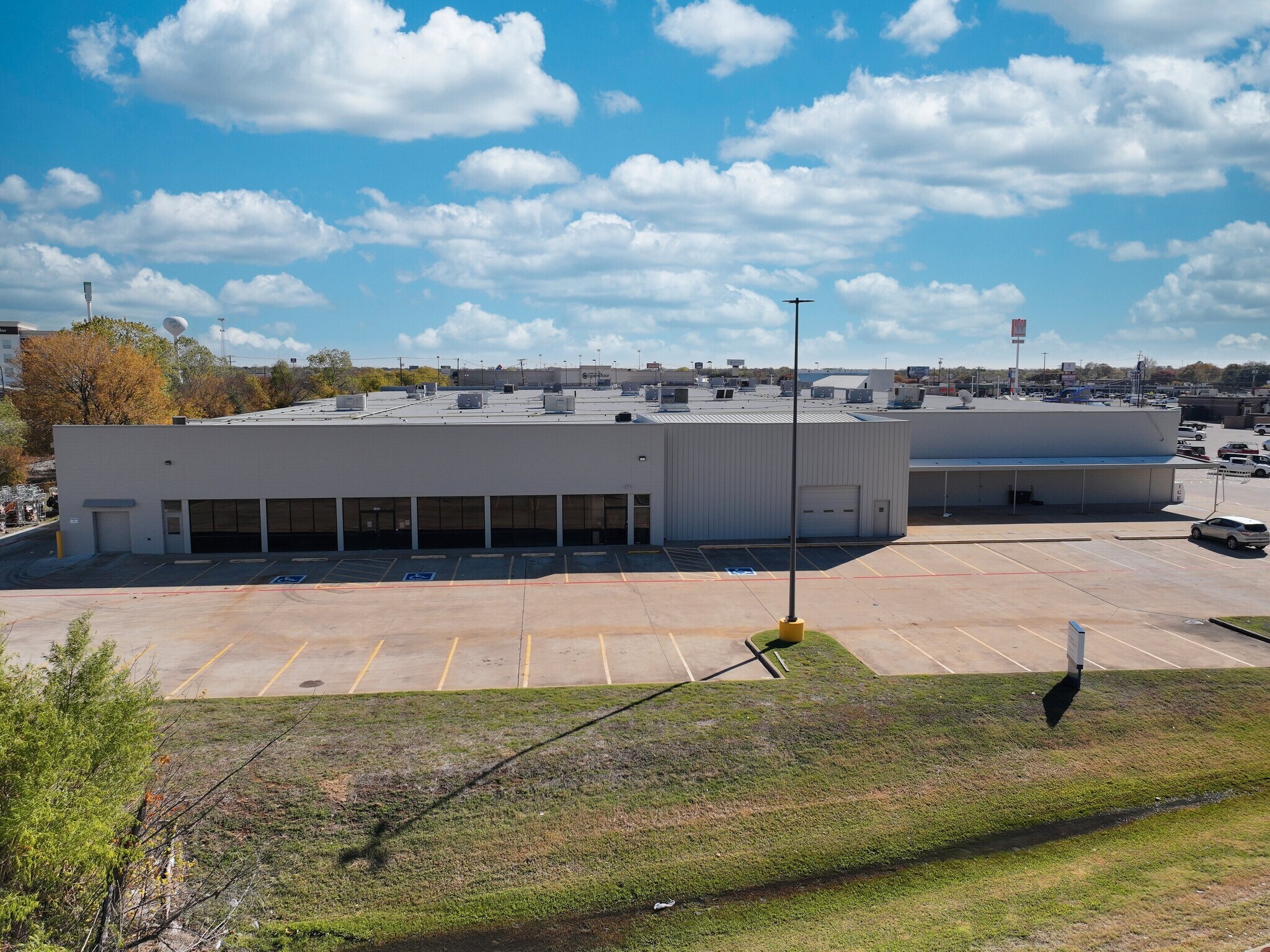 1000 N Loop 340, Bellmead, TX for lease Building Photo- Image 1 of 2