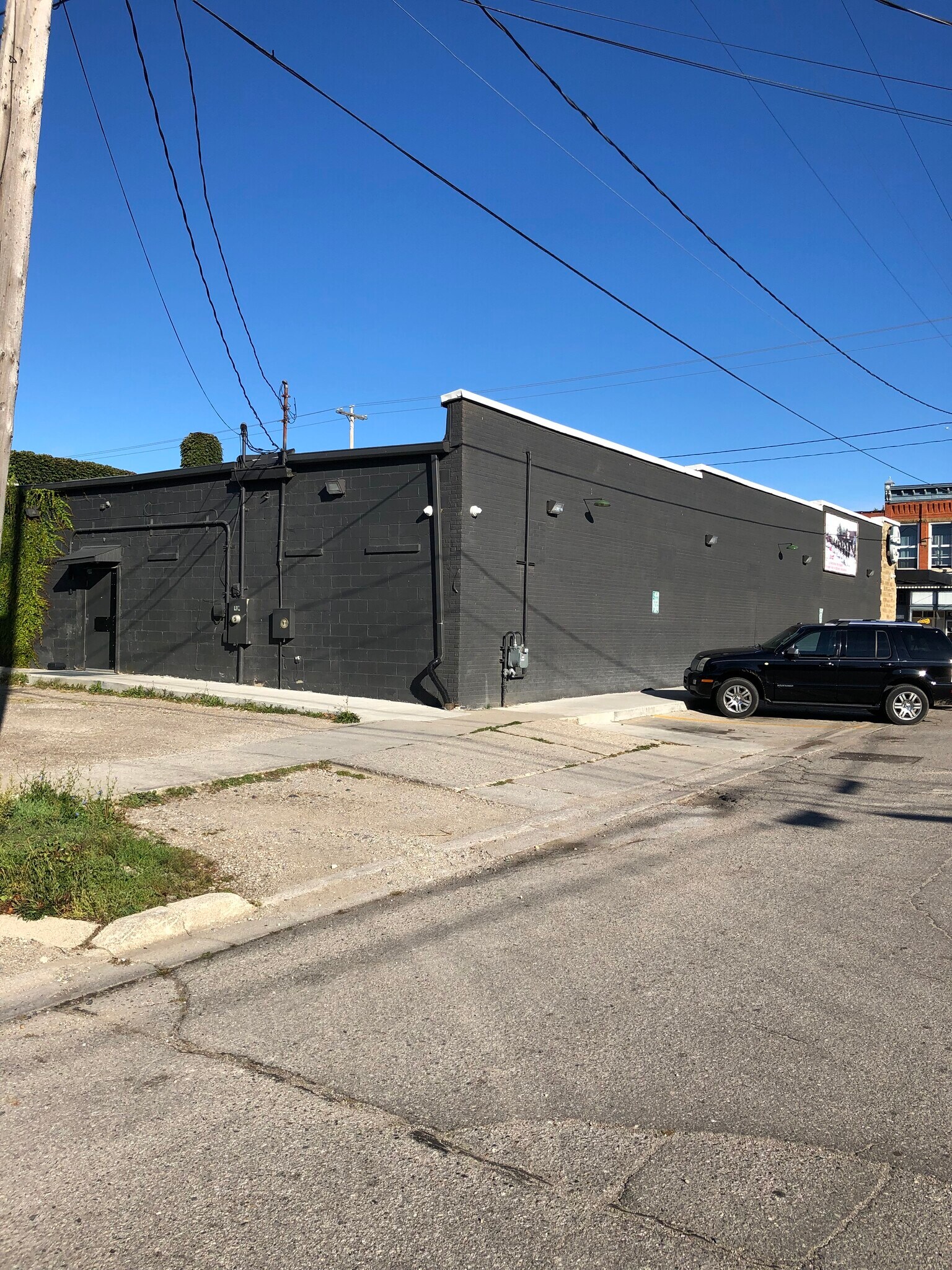 901 W Main St - 9mbtoq6