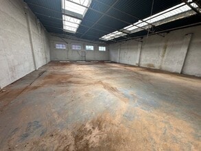 152 Oxford St, Bilston for lease Interior Photo- Image 2 of 6
