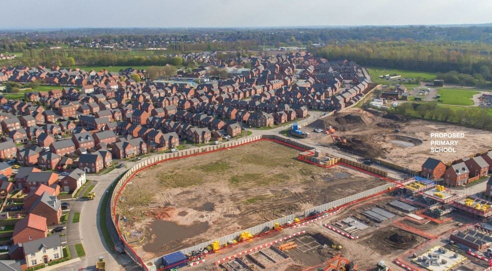 Units 1-5 Winnington Ave, Northwich for sale - Primary Photo - Image 1 of 1