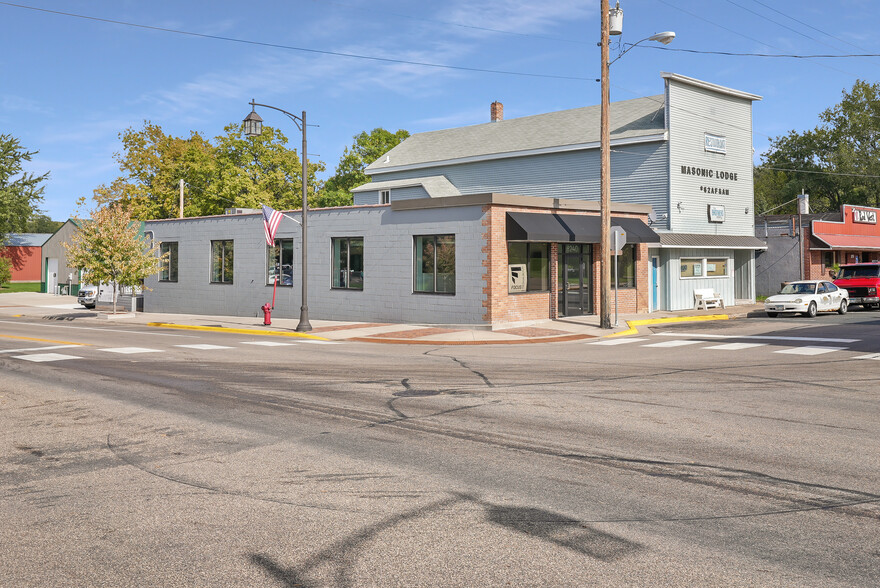 8240 Bridge St, Rockford, MN for sale - Building Photo - Image 1 of 15