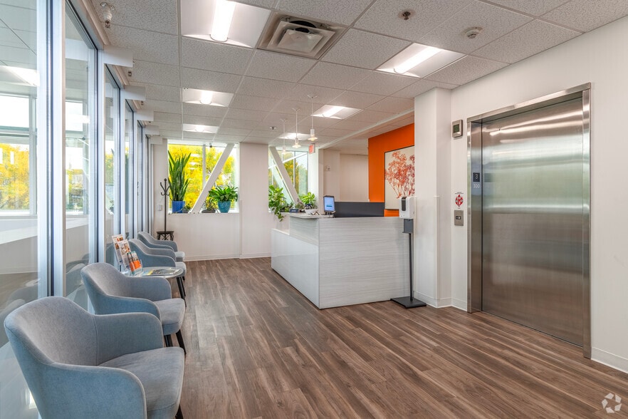 9620 NE Tanasbourne Dr, Hillsboro, OR for lease - Building Photo - Image 2 of 20