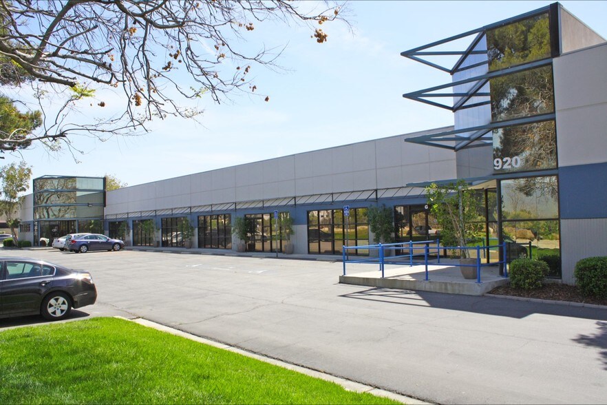 920 E Cooley Ave, San Bernardino, CA 92408