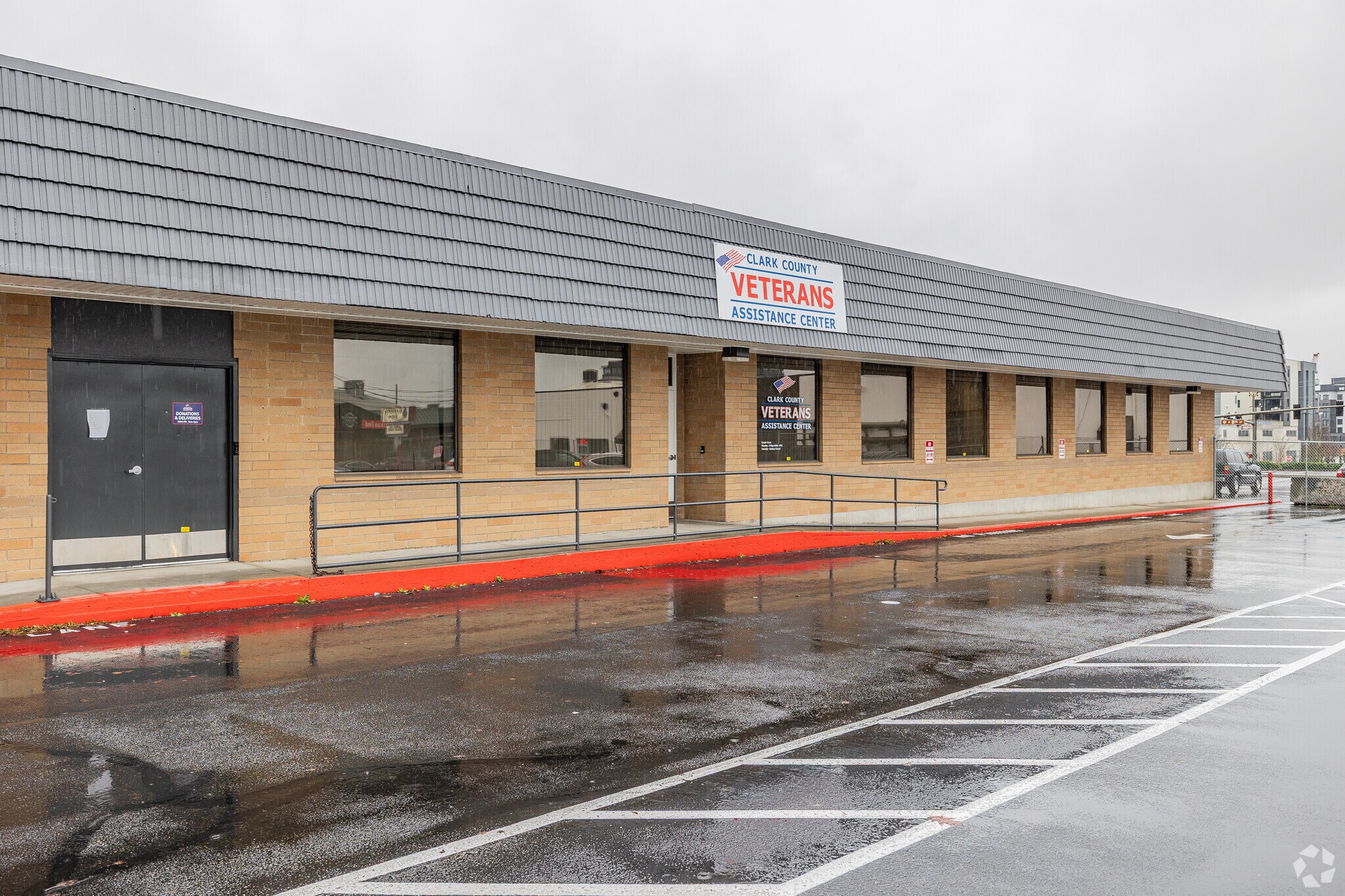 907 Harney St, Vancouver, WA for lease Primary Photo- Image 1 of 5