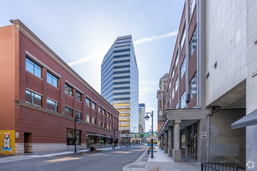 601 W Riverside Ave, Spokane, WA for lease - Building Photo - Image 2 of 6