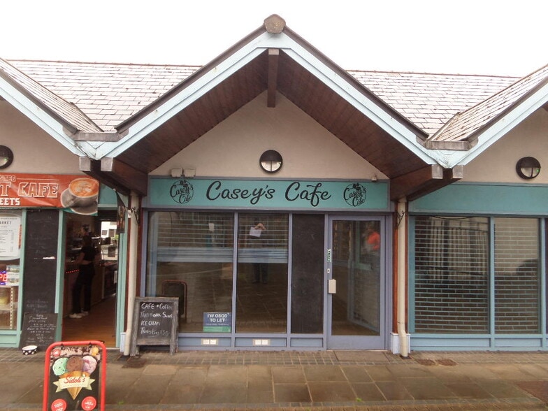 Talbot St, Maesteg for lease - Building Photo - Image 1 of 2