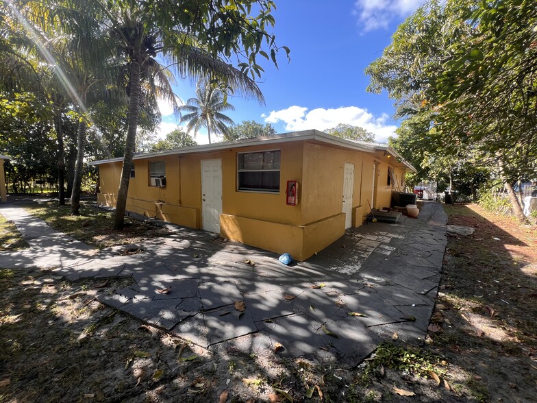 1236 NW 4th Ave, Fort Lauderdale, FL for sale - Building Photo - Image 1 of 7