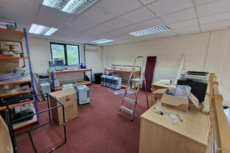 Roentgen Rd, Basingstoke for lease Interior Photo- Image 2 of 2