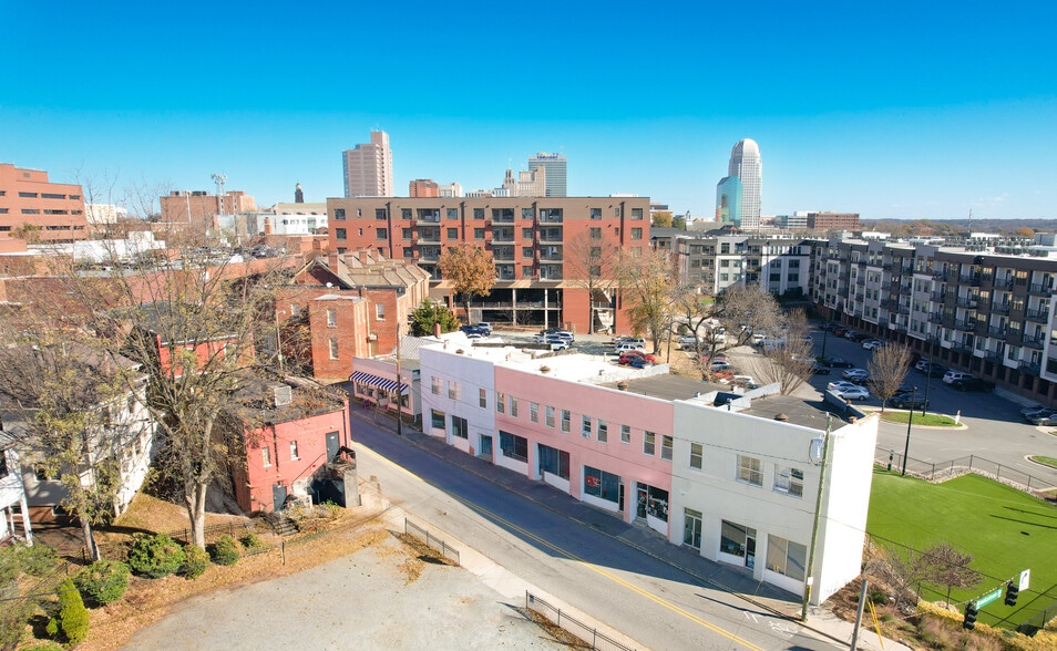 840-848 W 4th St, Winston-Salem, NC for lease - Building Photo - Image 1 of 3