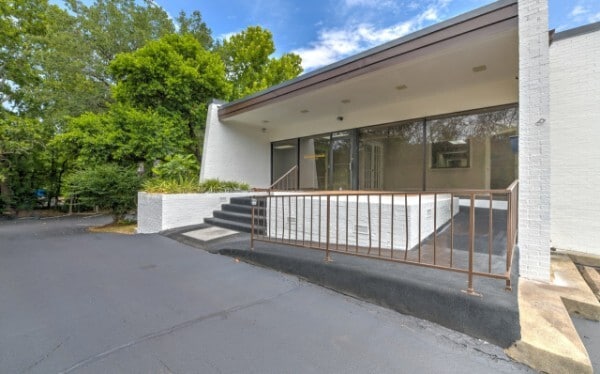 125 Enon Springs Rd E, Smyrna, TN for lease - Building Photo - Image 3 of 10