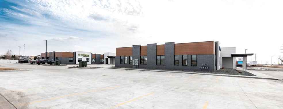 4303-4399 S Columbia Rd, Grand Forks, ND for sale - Building Photo - Image 1 of 25