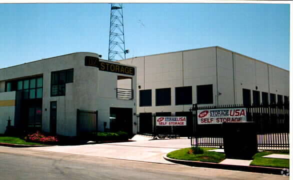 1750 W Penhall Way, Anaheim, CA for sale - Building Photo - Image 3 of 4