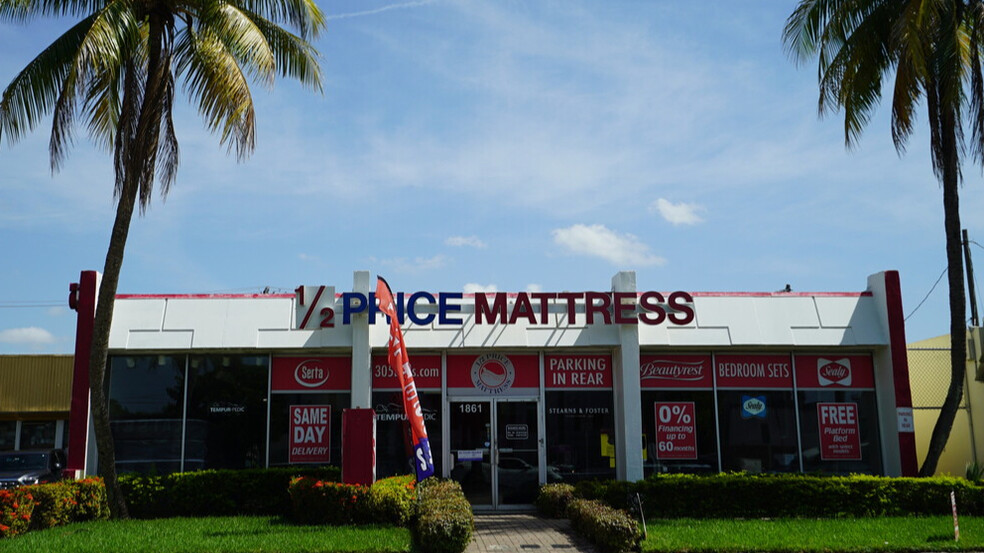 1861 NE 163rd St, North Miami Beach, FL for lease - Building Photo - Image 2 of 5