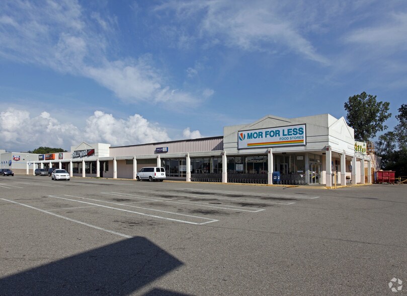 31323152 E Michigan Ave, Jackson, MI 49202 Eastgate Shopping Center