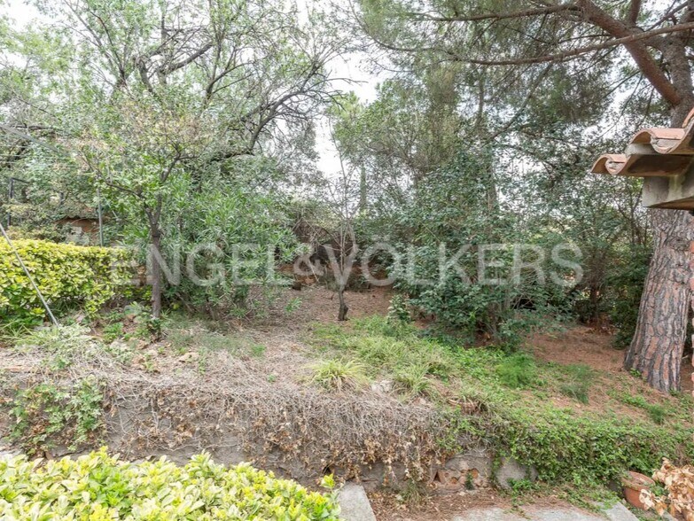 Land in Barcelona, Barcelona for sale - Building Photo - Image 3 of 4