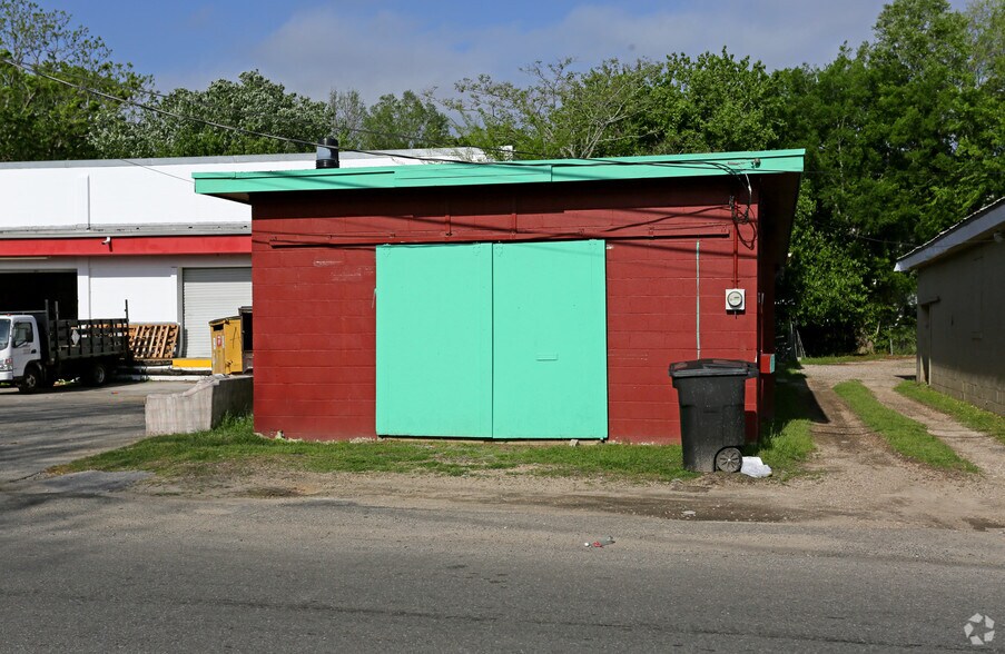818 Eppes Dr, Tallahassee, FL for sale - Building Photo - Image 2 of 2