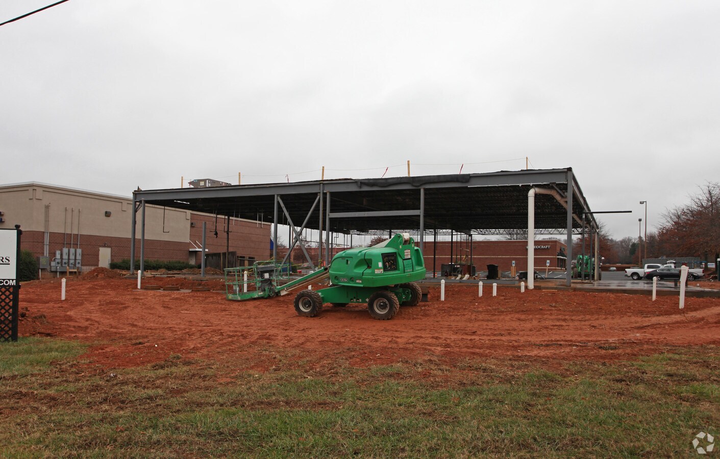 9727 E Independence Blvd, Matthews, NC 28105 Retail for Lease