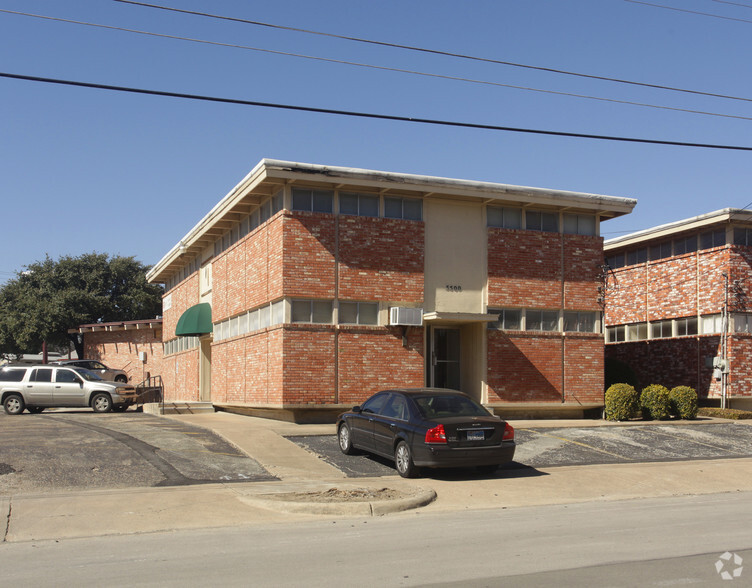 5425 Burnet Rd, Austin, TX for lease - Building Photo - Image 2 of 4