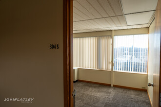 977-1001 Elm St, Manchester, NH for lease Interior Photo- Image 2 of 3