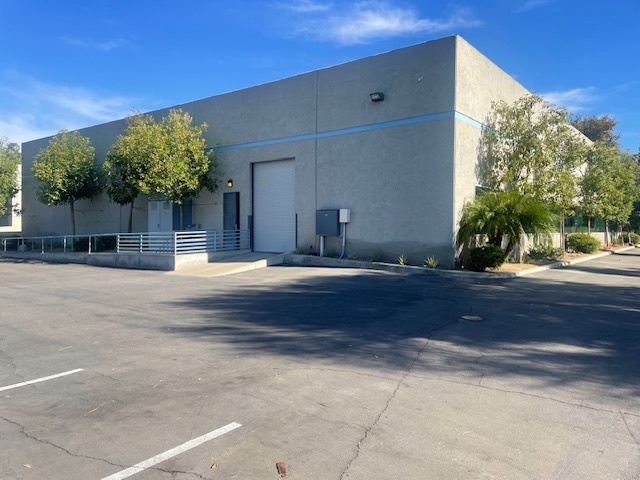 22745 Old Canal Rd, Yorba Linda, CA for lease - Building Photo - Image 2 of 3