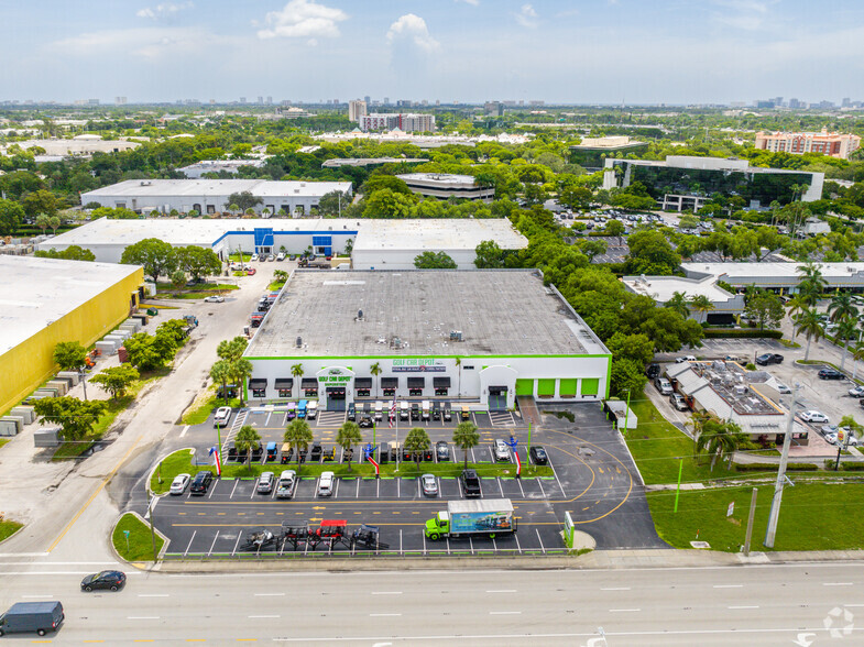 6500 N Powerline Rd, Fort Lauderdale, FL for lease - Building Photo - Image 1 of 11