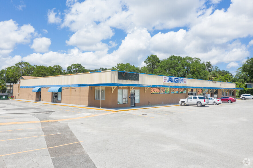 5907-5933 Merrill Rd, Jacksonville, FL for lease - Building Photo - Image 1 of 7