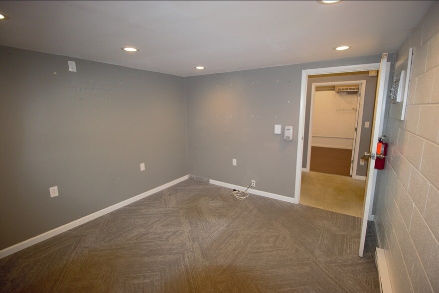 52 Henry St, Hilton, NY for sale - Interior Photo - Image 3 of 18