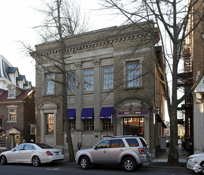 18 N Main St, Doylestown, PA for lease - Building Photo - Image 3 of 6