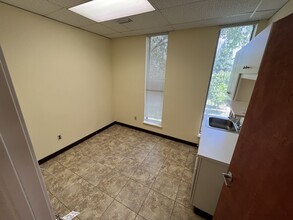 55 Morris Ave, Springfield, NJ for lease Interior Photo- Image 2 of 13