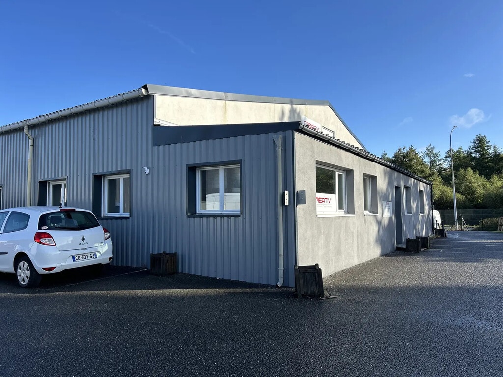 Vente Bureaux 230 m² - Photo 1