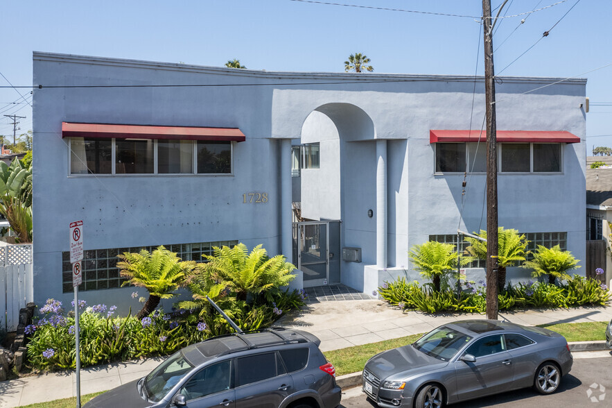 1728 Abbot Kinney Blvd, Venice, CA for lease - Building Photo - Image 1 of 5