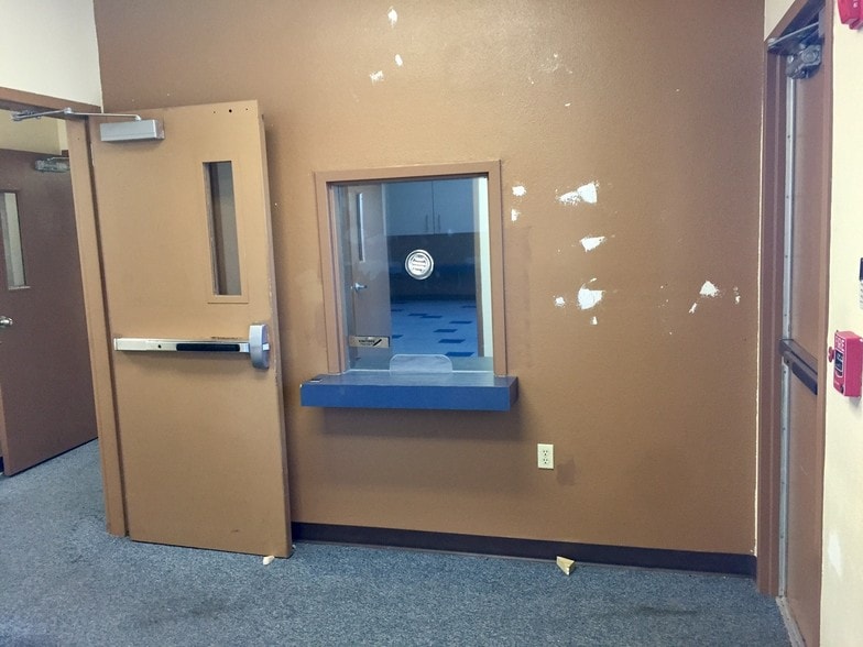 422 S Enterprize Pky, Corpus Christi, TX for lease - Interior Photo - Image 2 of 10