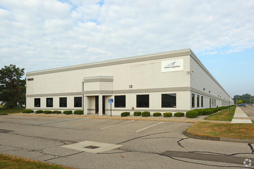 11400 Metro Airport Center Dr, Romulus, MI for sale - Primary Photo - Image 1 of 1