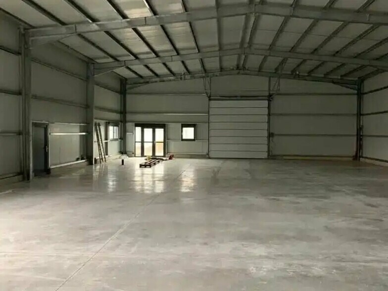 Flex in Forbach for lease - Interior Photo - Image 3 of 3