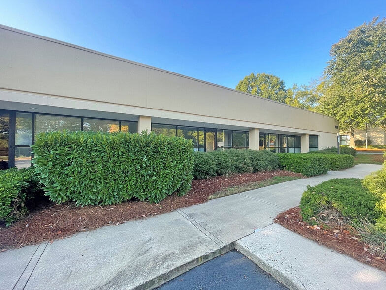 7815 National Service Rd, Greensboro, NC 27409 | LoopNet - 7900 National Service Road Greensboro Nc