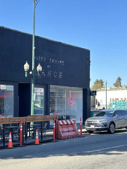 108 N Meridian, Puyallup, WA for lease - Building Photo - Image 1 of 4