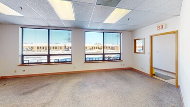 3115 N Wilke Rd, Arlington Heights, IL for lease Building Photo- Image 2 of 20