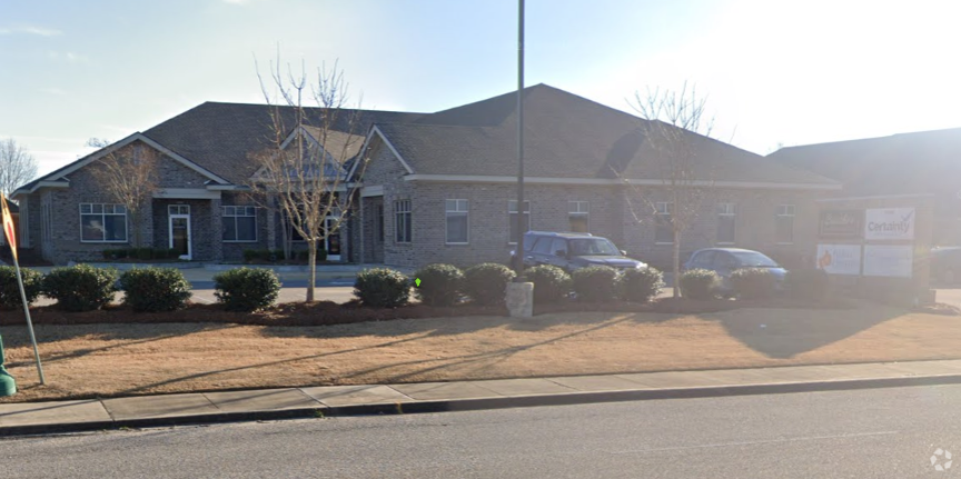 2026 Berryhill Rd, Montgomery, AL for lease Building Photo- Image 1 of 3