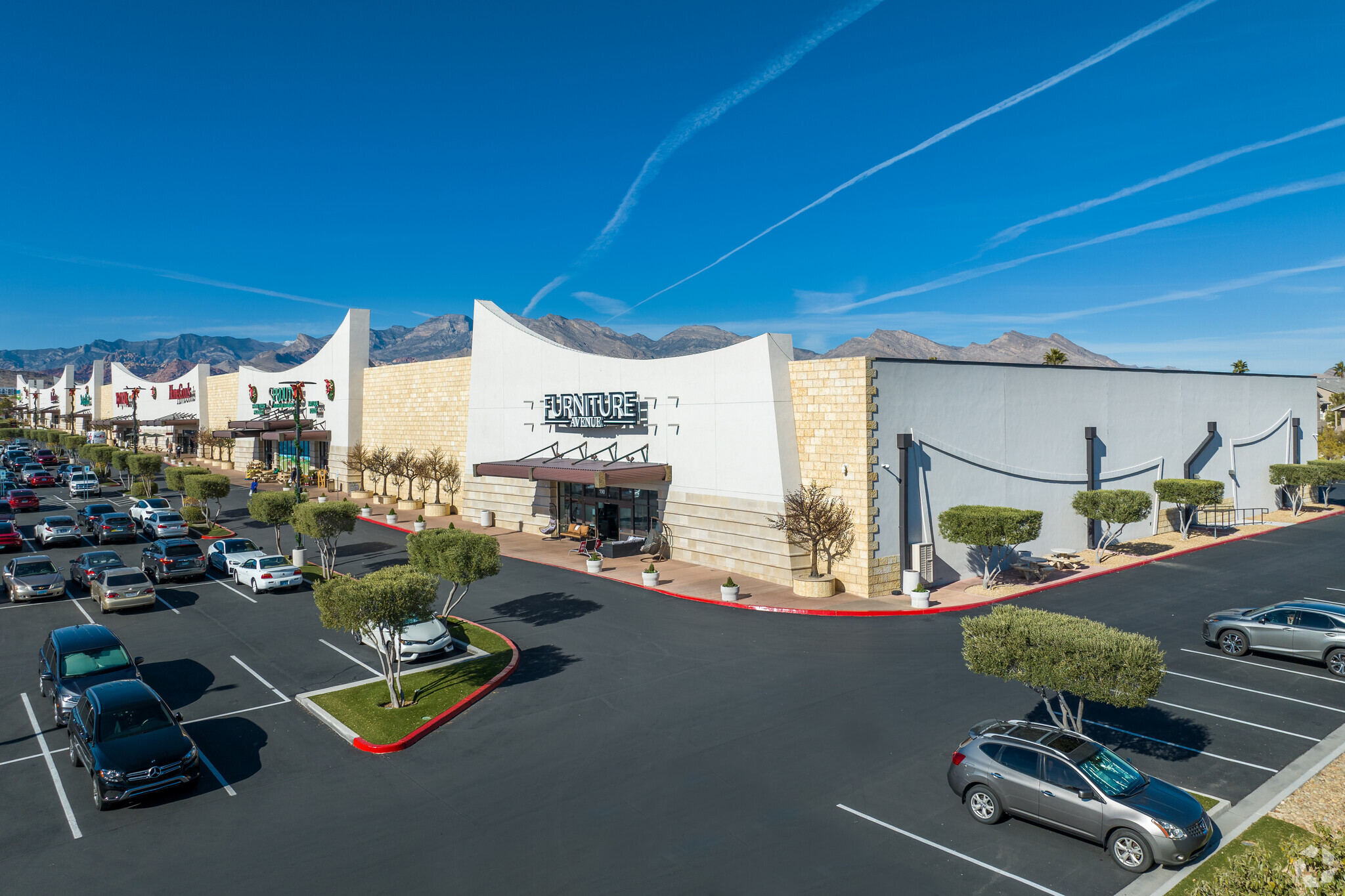 10050 W Sahara Ave, Las Vegas, NV for lease Primary Photo- Image 1 of 2