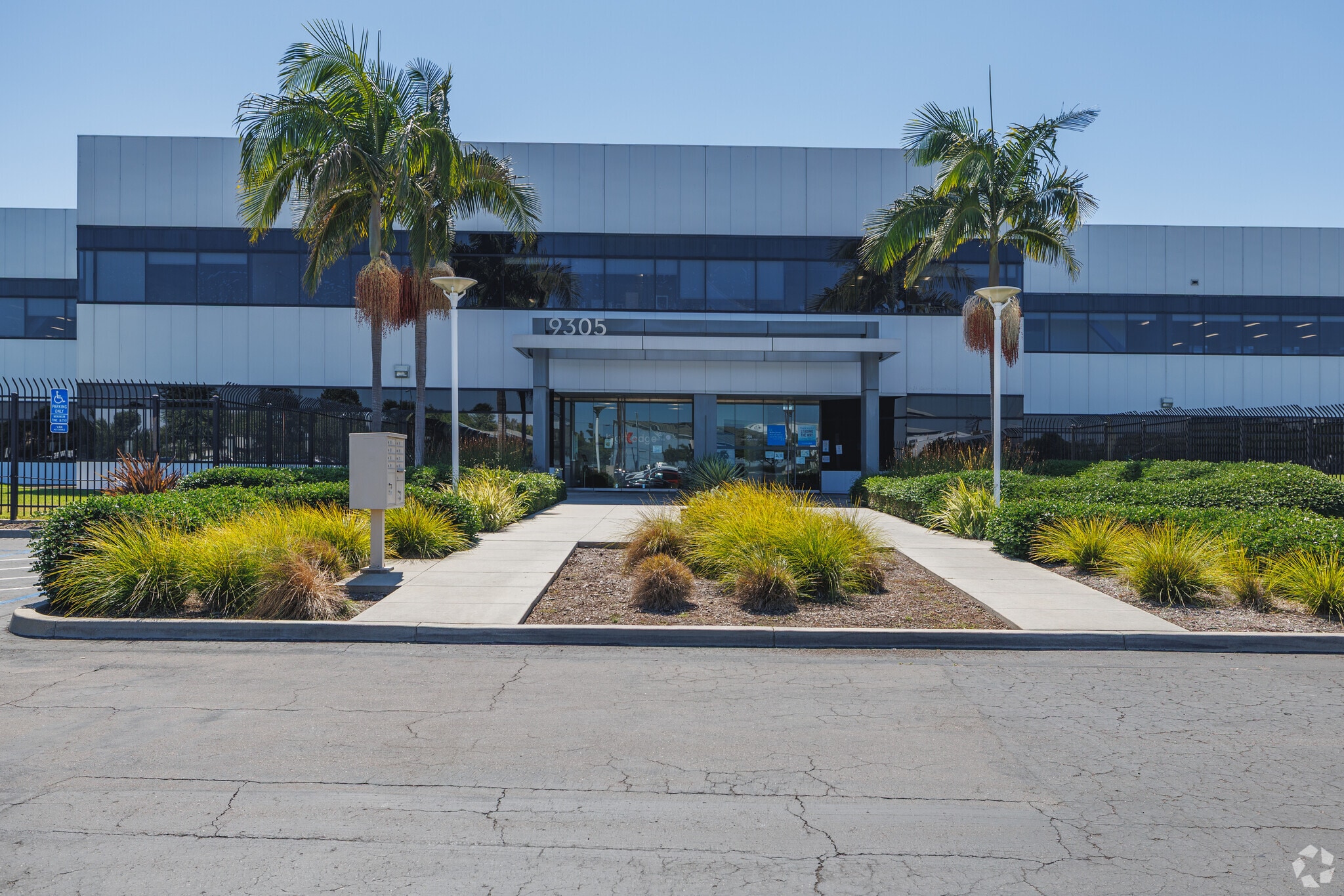 9305 Lightwave Ave, San Diego, CA for sale Primary Photo- Image 1 of 1