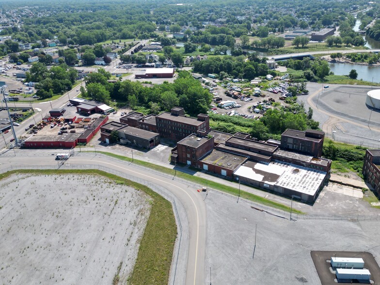 703-757 Elk St, Buffalo, NY for sale - Aerial - Image 2 of 5