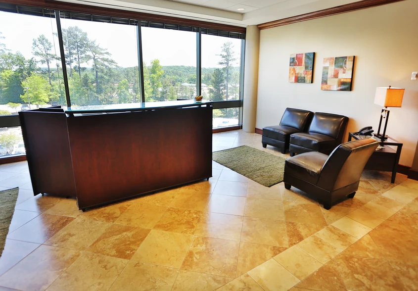 1-2 Chase Corporate Dr, Hoover, AL for lease - Interior Photo - Image 3 of 20