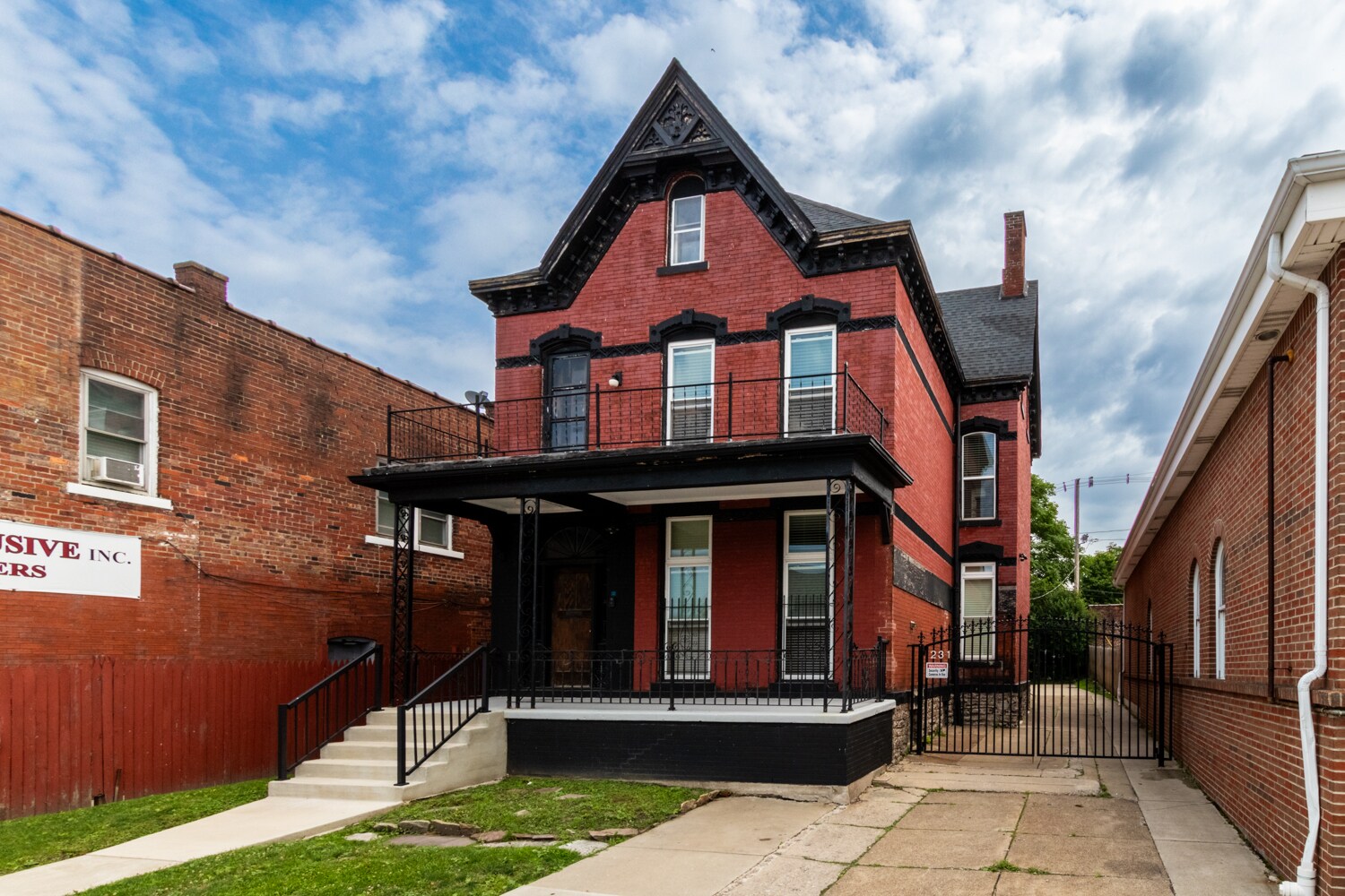 231 Niagara St, Buffalo, NY for sale Primary Photo- Image 1 of 1