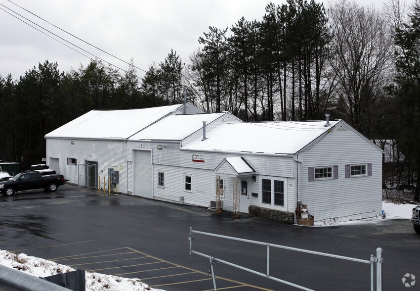 308 S Main St, Bellingham, MA for sale - Primary Photo - Image 1 of 1