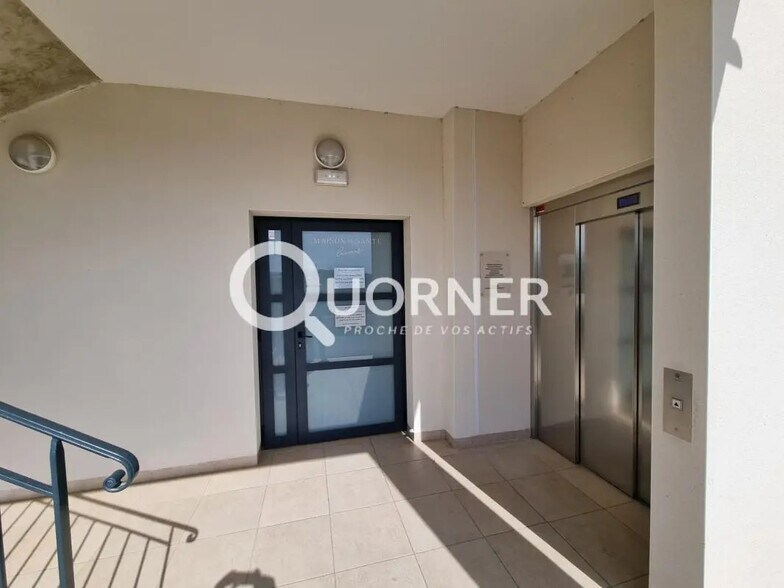 Retail in Béziers for sale - Building Photo - Image 3 of 5