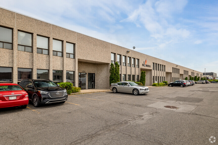 2502-2522 Rue Lapierre, Montréal, QC for lease - Primary Photo - Image 1 of 7