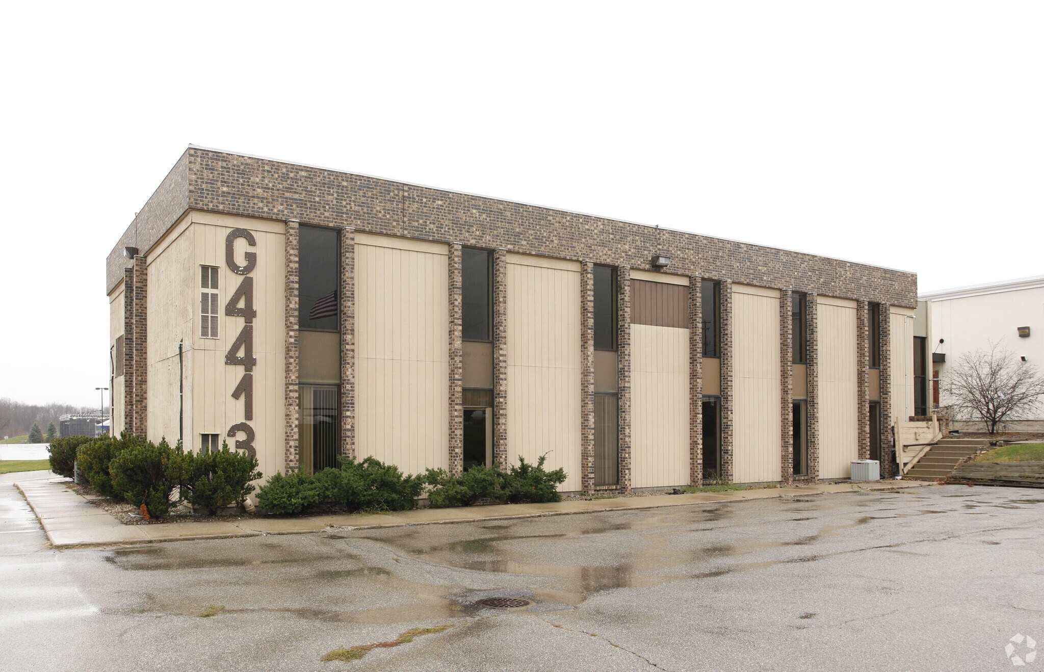 4413 Corunna Rd, Flint, MI for sale Primary Photo- Image 1 of 1