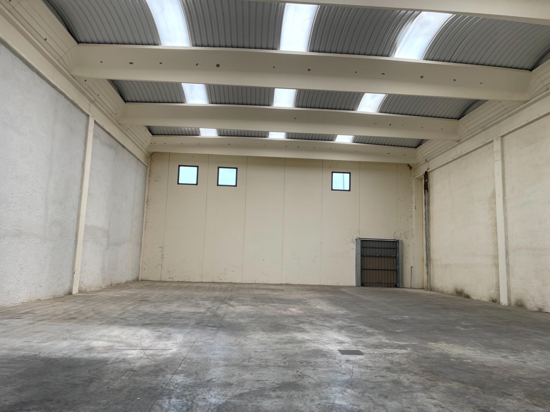 Industrial in Valls, Tarragona for lease Interior Photo- Image 1 of 3