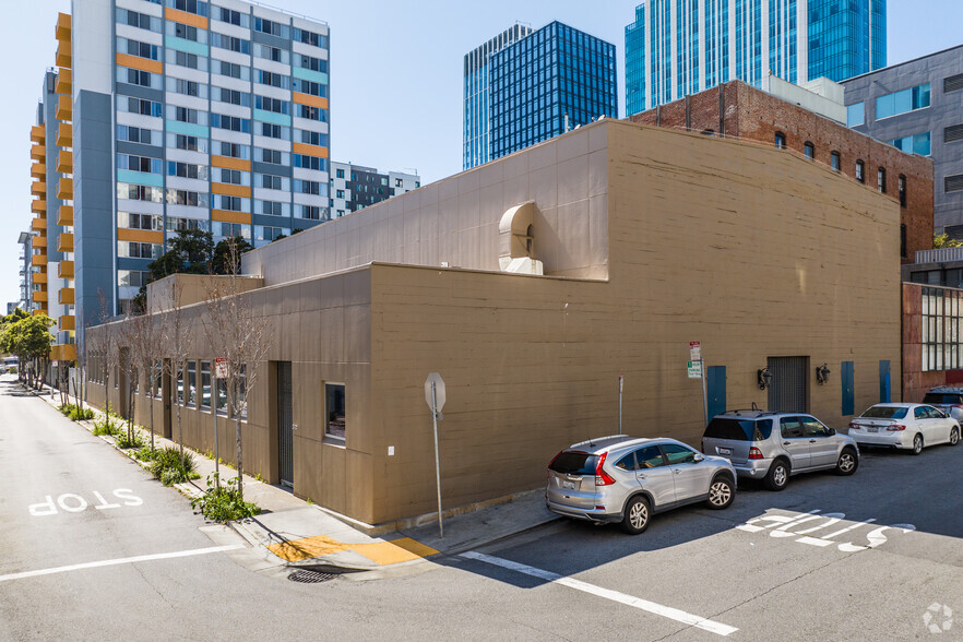 366 Clementina St, San Francisco, CA for lease - Building Photo - Image 2 of 7