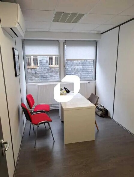 Office in Bordeaux for sale - Building Photo - Image 1 of 10
